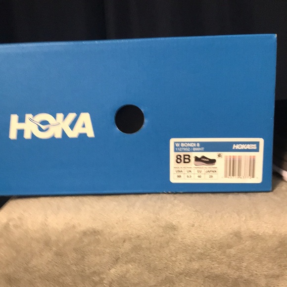 Hokas - Picture 2 of 6